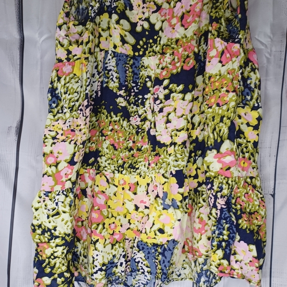 Old Navy Floral Spaghetti Strap Top - Picture 8 of 9